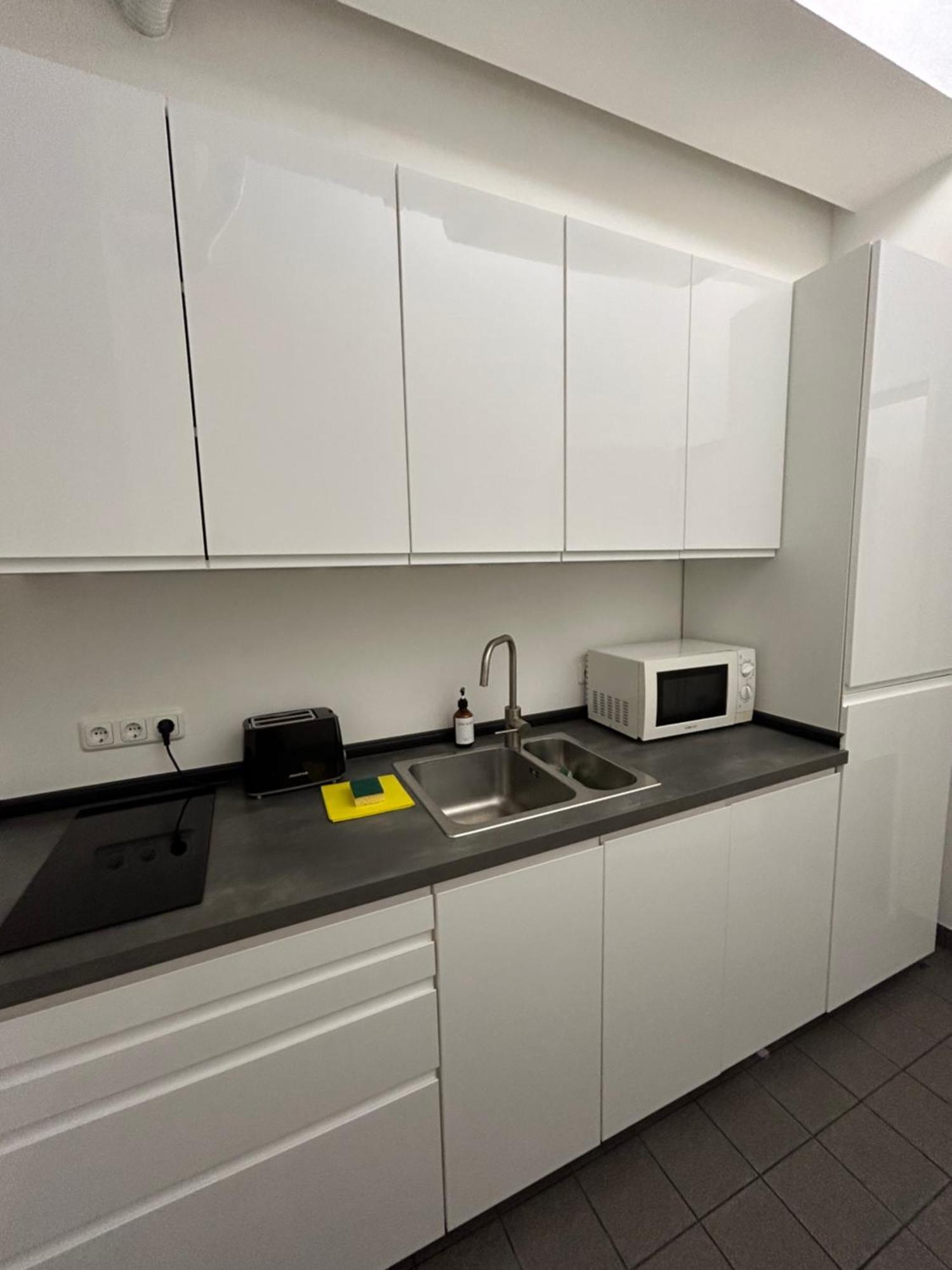 35 Qm Grosses Apartment Mit Eigenem Badezimmer In Den Elbvororten Hamburg Luaran gambar